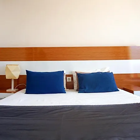 Legend Hotel 4*