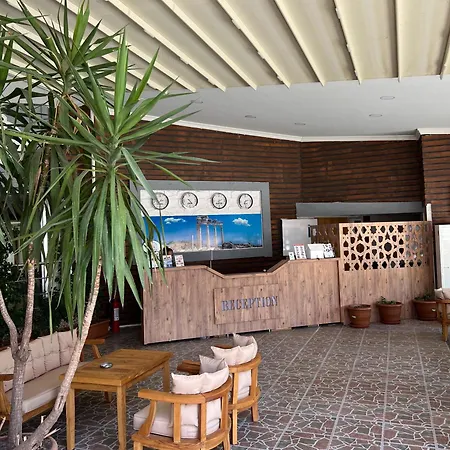 Legend Hotel Side