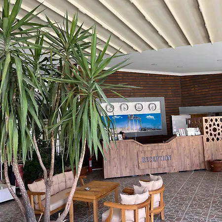 Hotel Legend Side